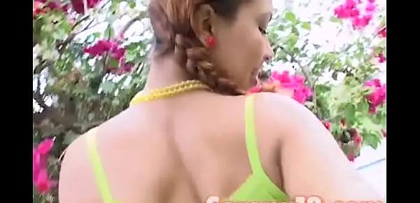 trendsSerena 18 is outdoors with her boobs exposed